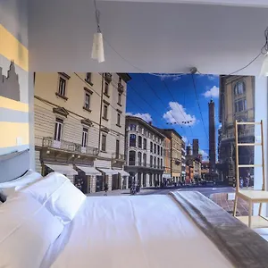 Close To Food And Shopping Bologne