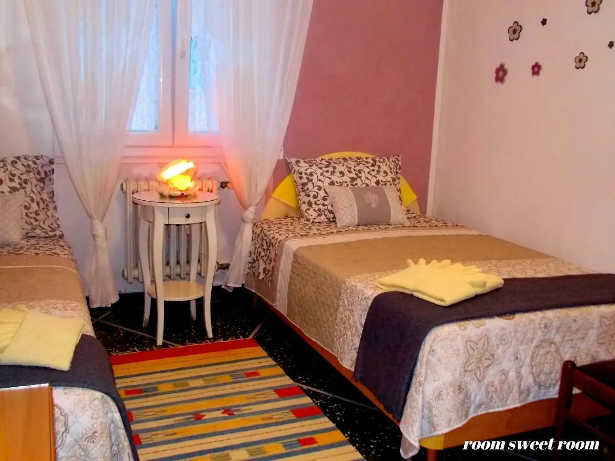 Room Sweet Room Bologna Homestay