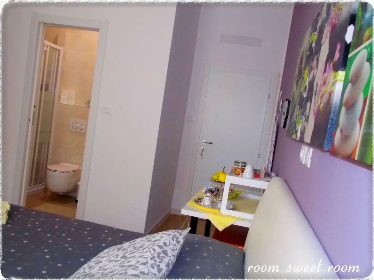 Room Sweet Room Bologna Homestay